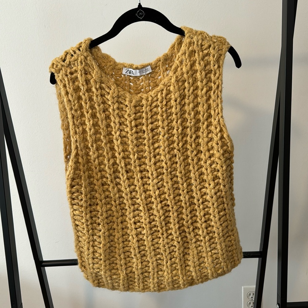 Zara yellow knit sweater vest